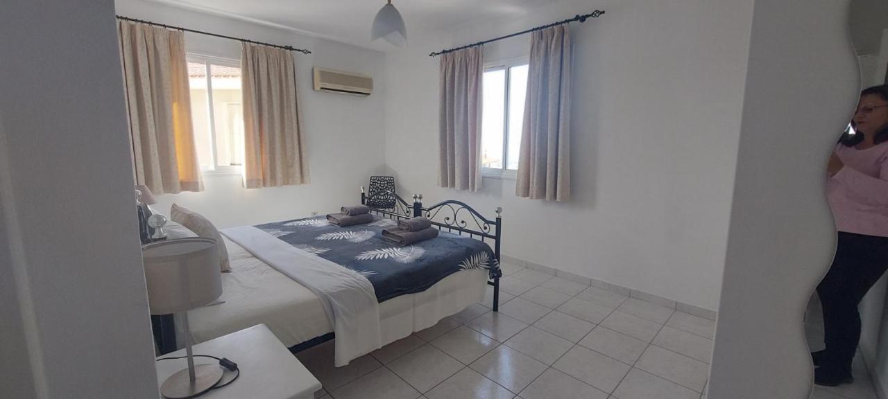 Spacious 2 Bedroom Apartment Péjia Kültér fotó