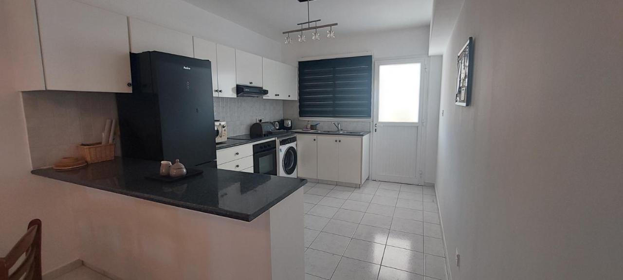 Spacious 2 Bedroom Apartment Péjia Kültér fotó